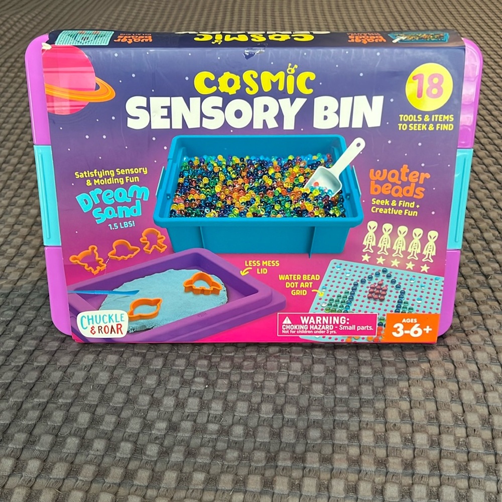 Chuckle & Roar Cosmic Sensory Bin NEW